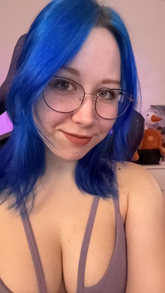 bluehairgirl